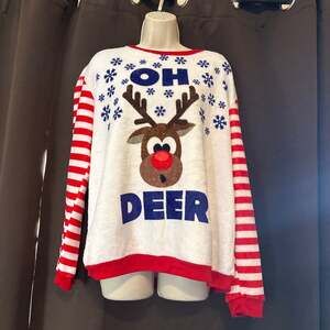 Wound Up Women's Reindeer Oh Deer Fleece Christmas Sweatshirt XXL